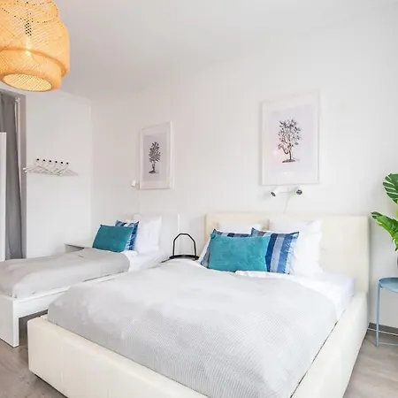 Simple And Spacious * Budapest