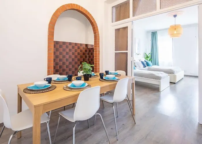 Simple And Spacious شقة بودابست