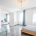Apartment Simple And Spacious Budapest