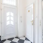 Simple And Spacious *