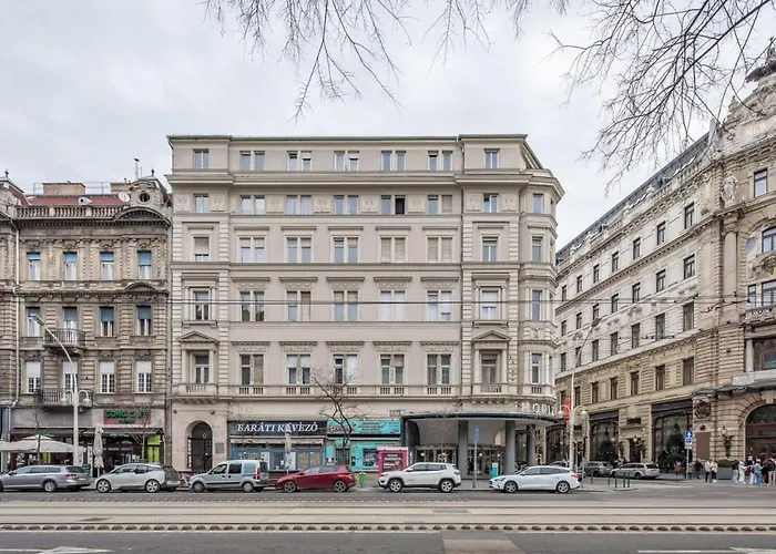 Simple And Spacious Apartment