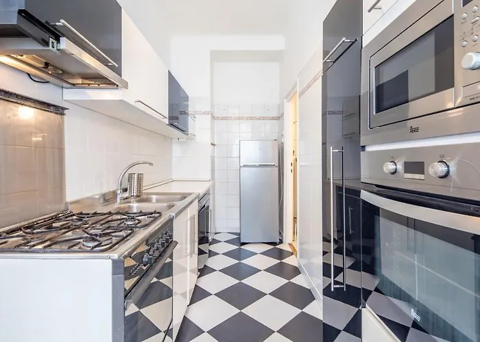 Simple And Spacious Apartman Budapest
